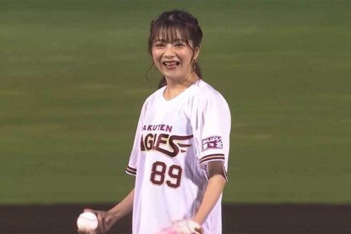「あーっん！」 声優の明坂聡美さん、セクシー美声で始球式