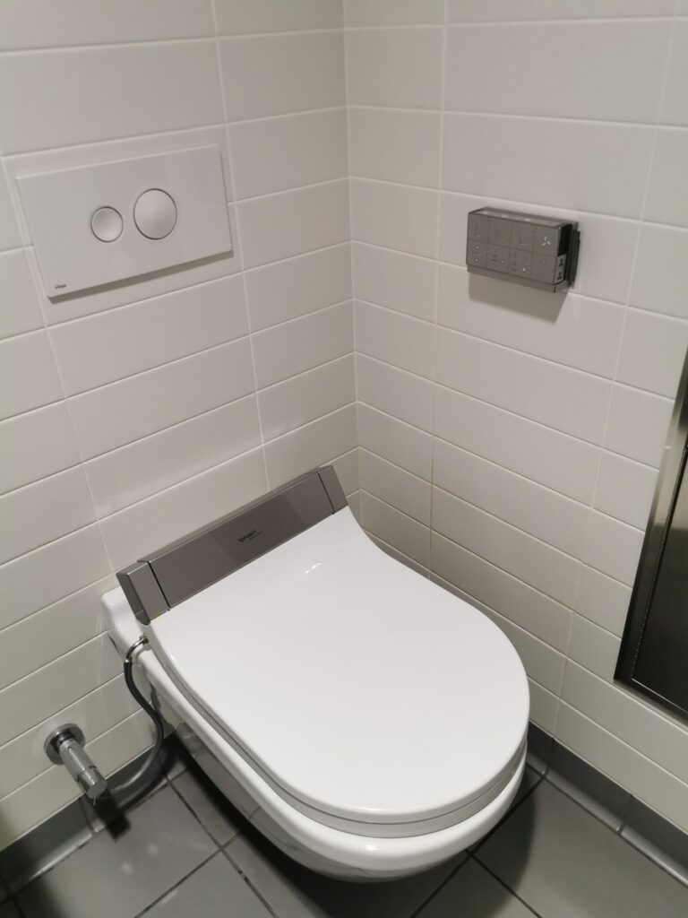 【直感】Appleのトイレ、ガチでレベル高すぎるｗ