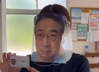 【実験】東京新聞「顔写真のお面かぶったら他人のマイナ保険証が使えた！なりすまし可能な欠陥システム！」